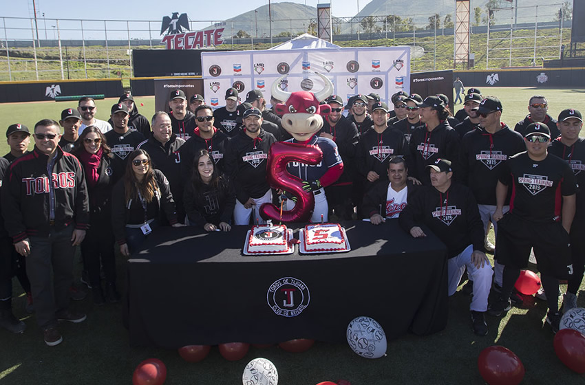 Los Toros de Tijuana festejaron su quinto aniversario. Foto: Toros de Tijuana