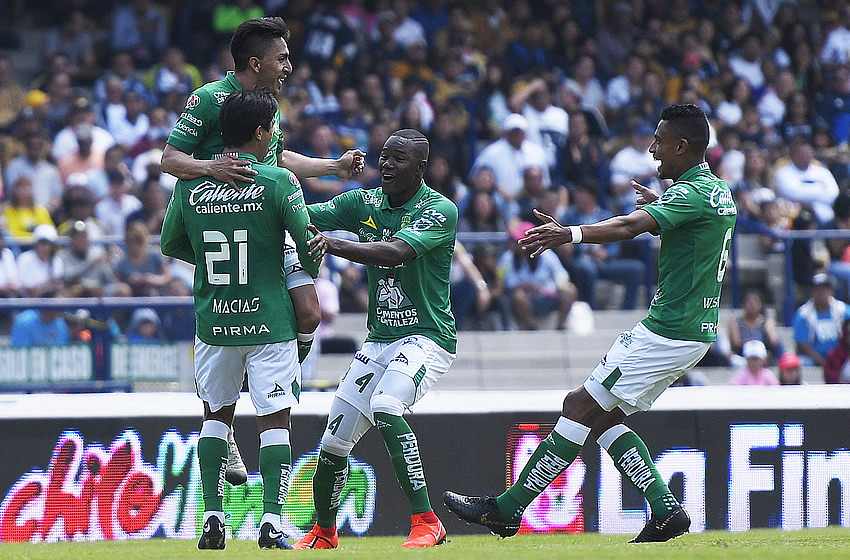 Los Esmeraldas derrotaron 1-3 a los universitarios en CU. (Foto: Imago7)