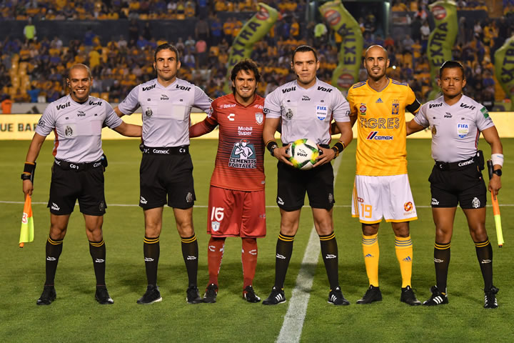 Con dos autogoles de Barreriro y un golazo de Pizarro, Tigres goleó 3-0 a Pachuca en el Estadio Universitario. (Foto: Imago7)