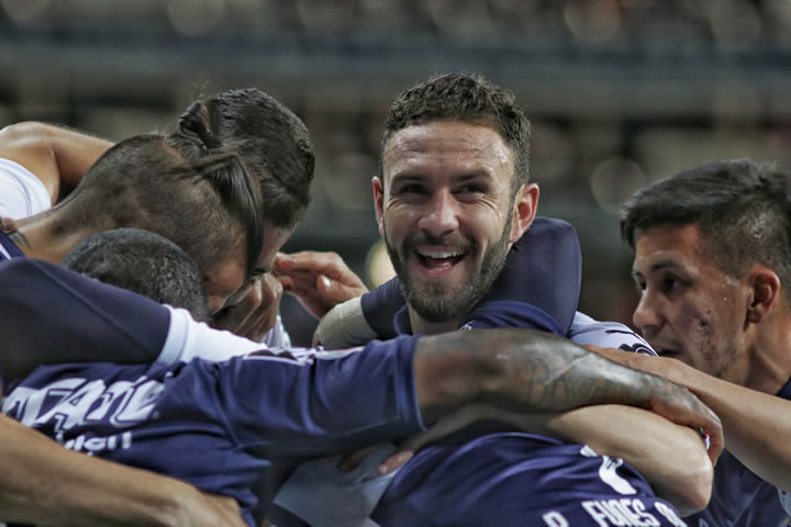 Chivas recibió sus primeros dos goles en el Estadio Akron en lo que va del Clausura 2019 gracias a Pabón. (Foto: Imago7)