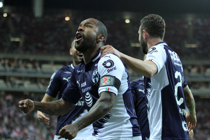 Chivas recibió sus primeros dos goles en el Estadio Akron en lo que va del Clausura 2019 gracias a Pabón. (Foto: Imago7)