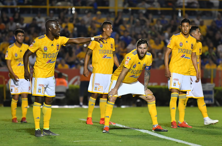 Afición de Tigres siempre acude al Volcán a apoyar el equipo. (Imago7)