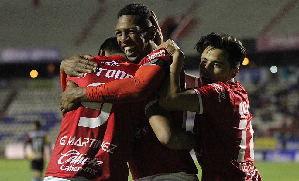 Nurse celebra el 2-0 definitivo. (Foto: Imago7)