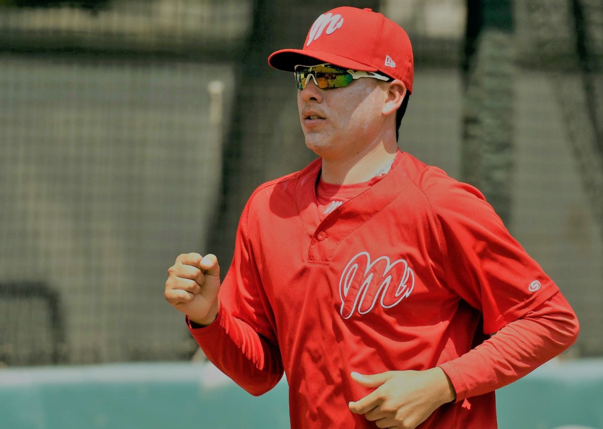 Octavio Acosta entrenando con los Diablos Rojos en el Estadio Fray Nano. Foto: Diablos