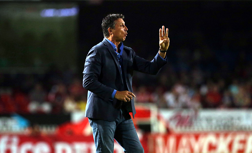 Siboldi sigue sin poder ganar como DT de Tiburones. (Foto: Imago7)