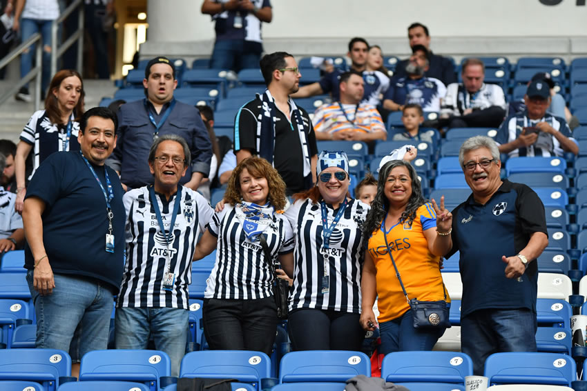El ambiente y color del Clásico Regio entre Rayados y Tigres. Foto: Imago7