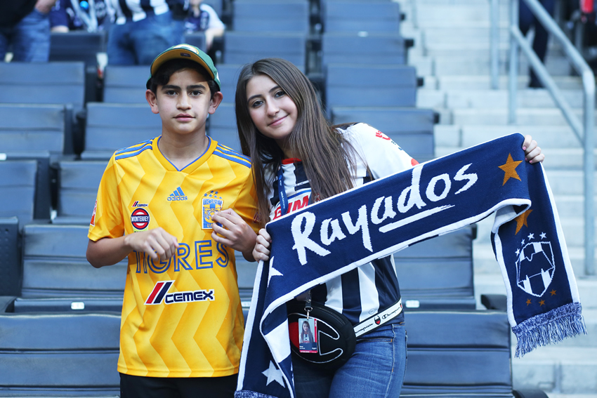 El ambiente y color del Clásico Regio entre Rayados y Tigres. Foto: Imago7