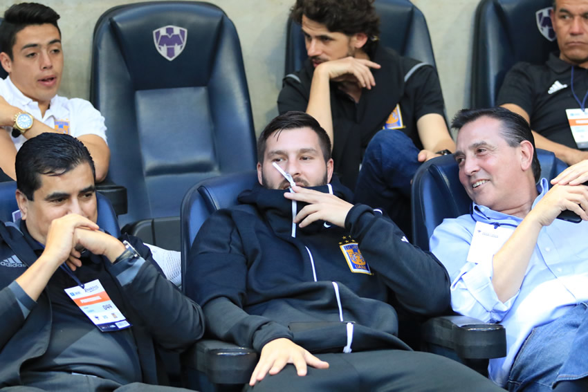 El ambiente y color del Clásico Regio entre Rayados y Tigres. Foto: Imago7