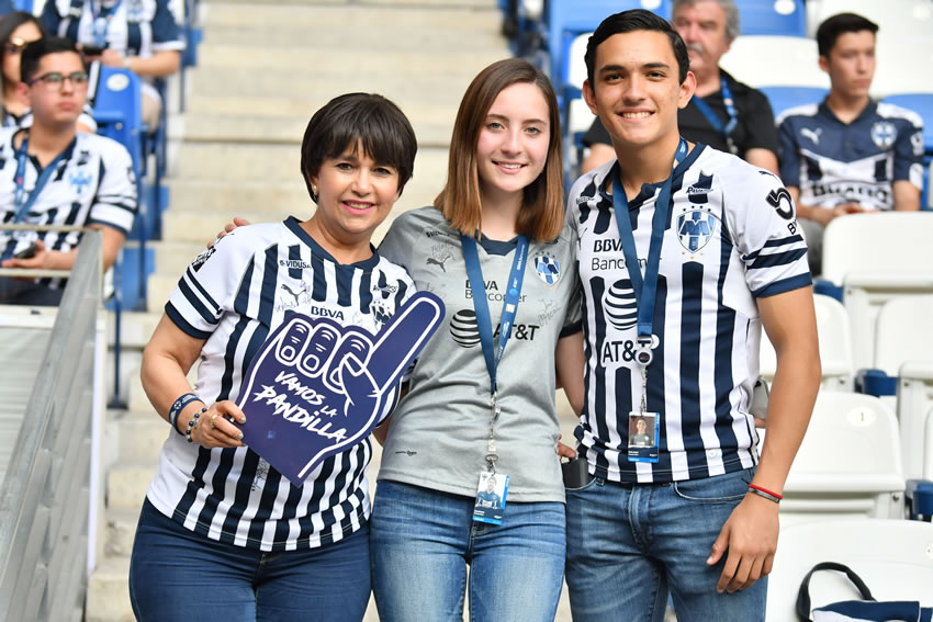 El ambiente y color del Clásico Regio entre Rayados y Tigres. Foto: Imago7