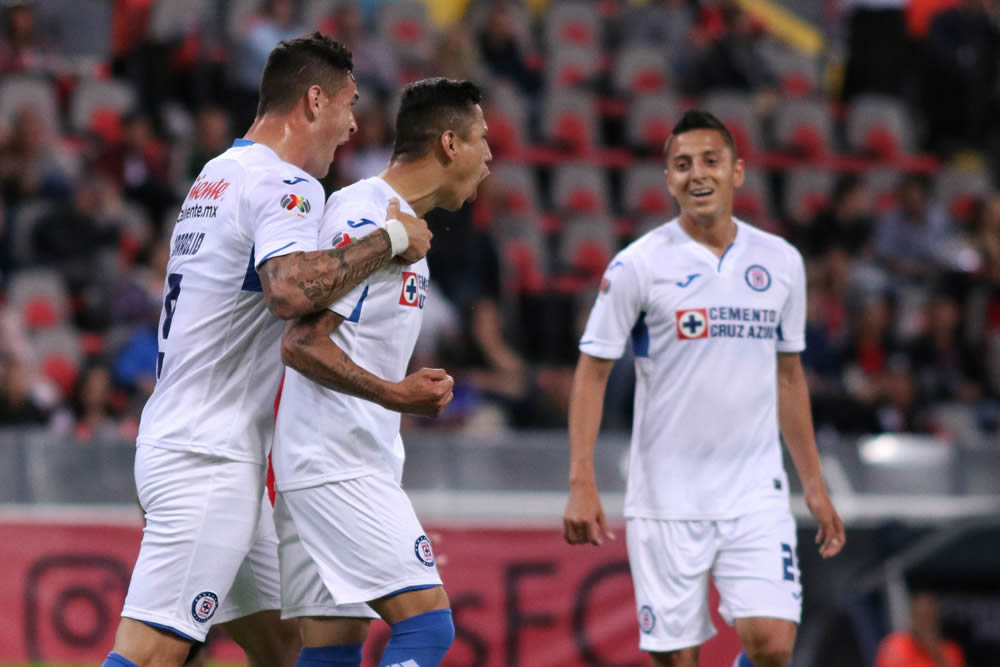 Cruz Azul se metió al Jalisco y sacó 3 puntos ante un Atlas que no levanta el vuelo y suma su quinta derrota al hilo
