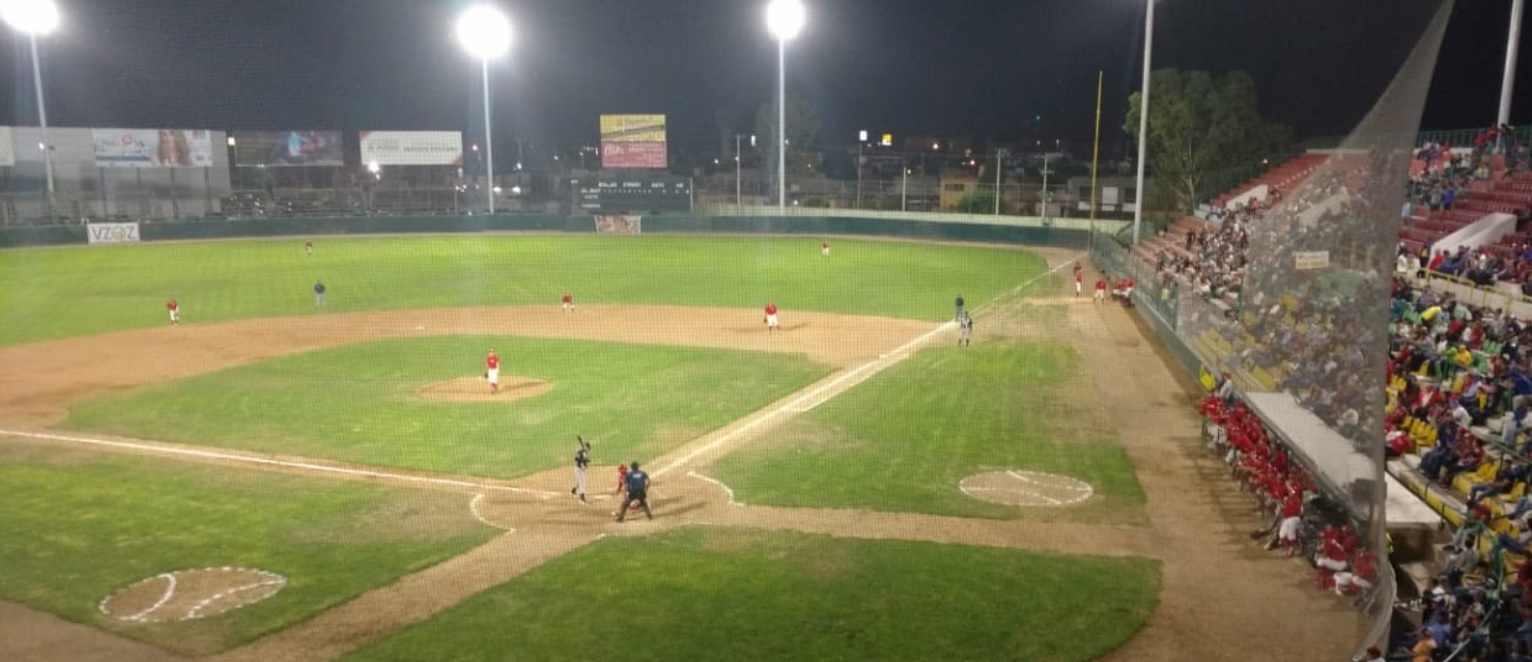 Diablos Rojos y Guerreros terminaron empatados a 12 carreras. Foto: Diablos