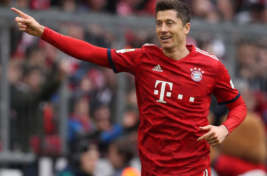 Lewandowski encabeza la lista de goleadores en la Bundesliga. (AFP)