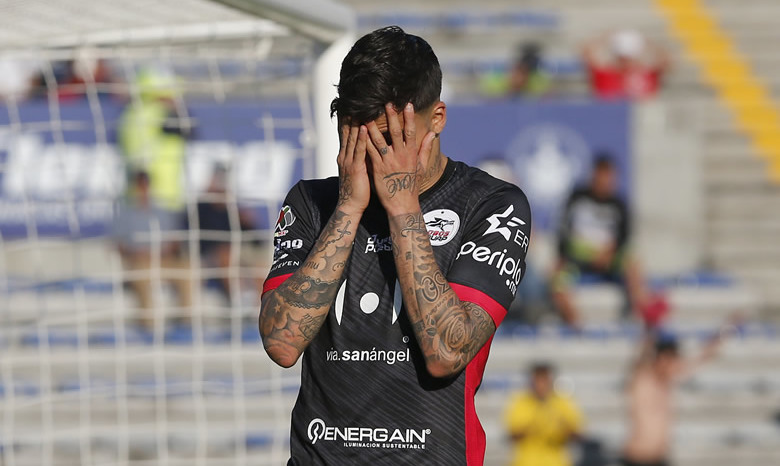 León, con gol del Chapo Montes, venció a Lobos BUAP y se colocó en la cima del C2019. (Foto: Imago7)