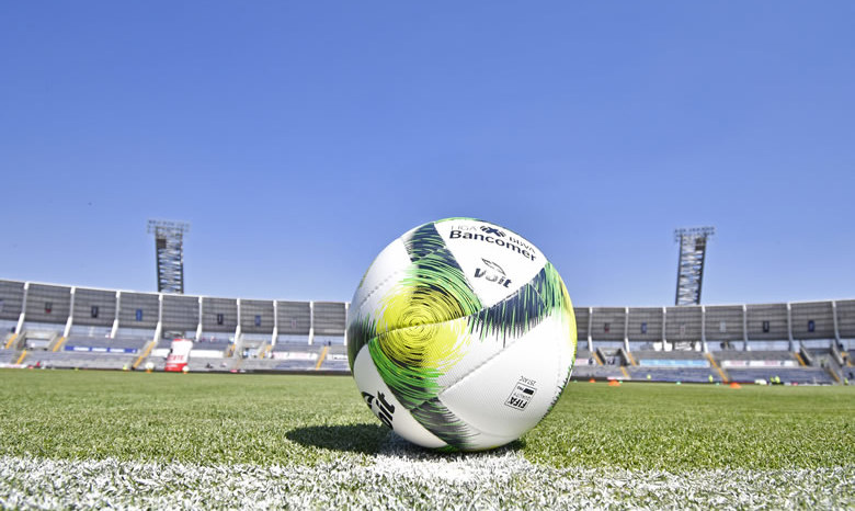 León, con gol del Chapo Montes, venció a Lobos BUAP y se colocó en la cima del C2019. (Foto: Imago7)