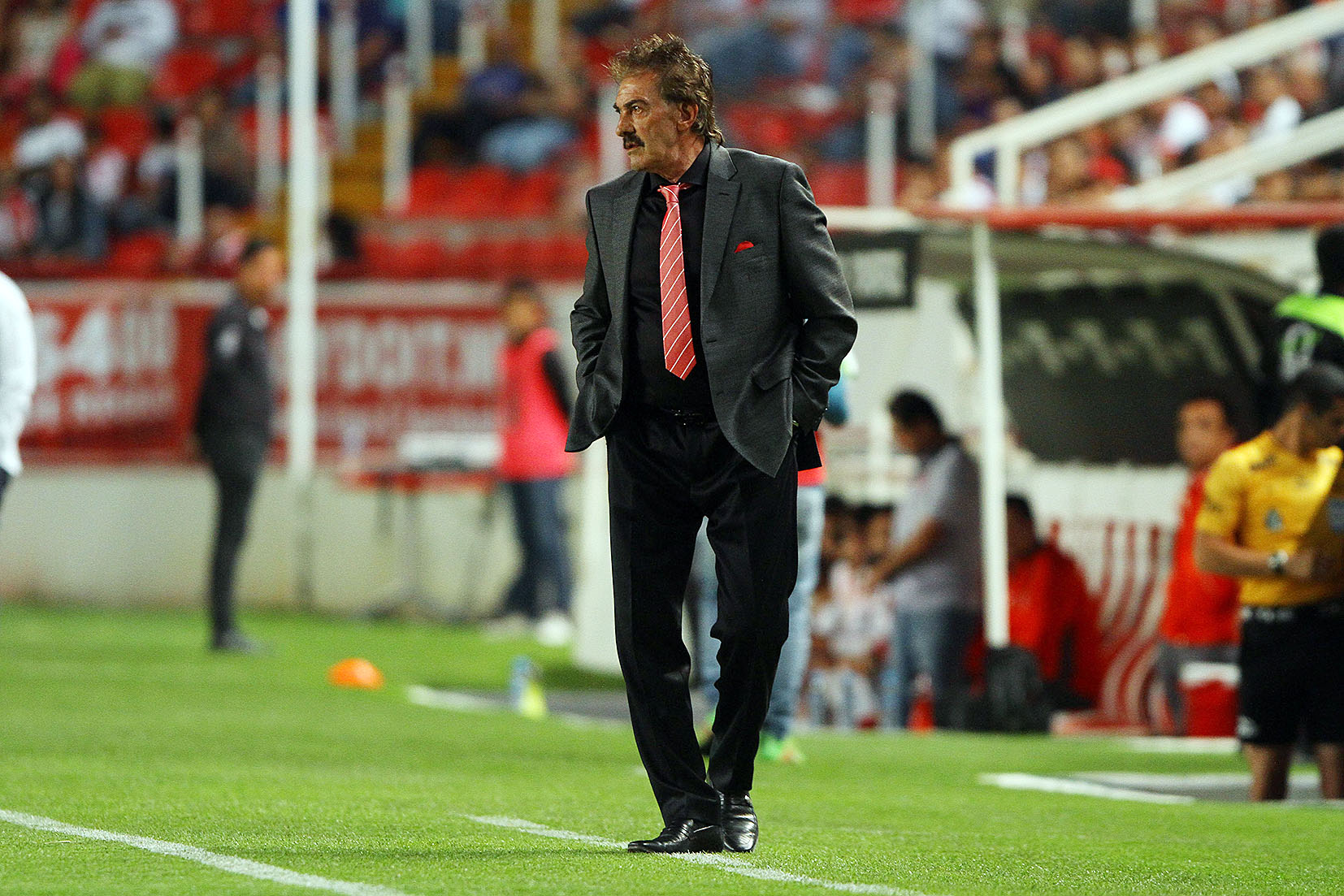 Necaxa amargó debut de La Volpe con Toluca... La Galería