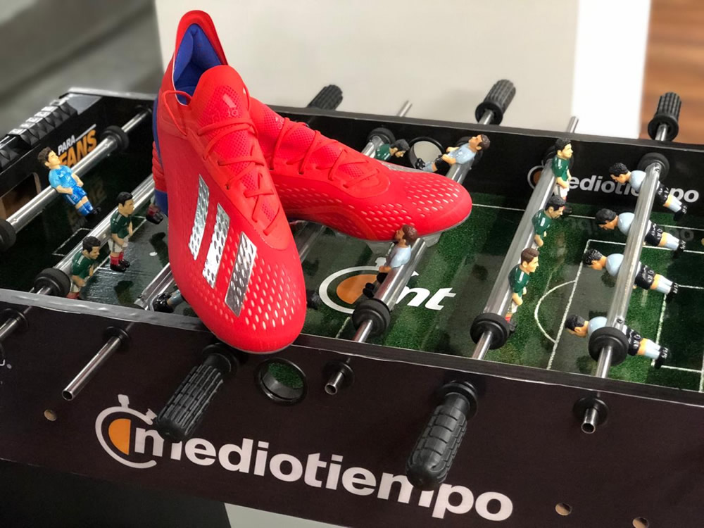 kołki plastikowe adidas predator