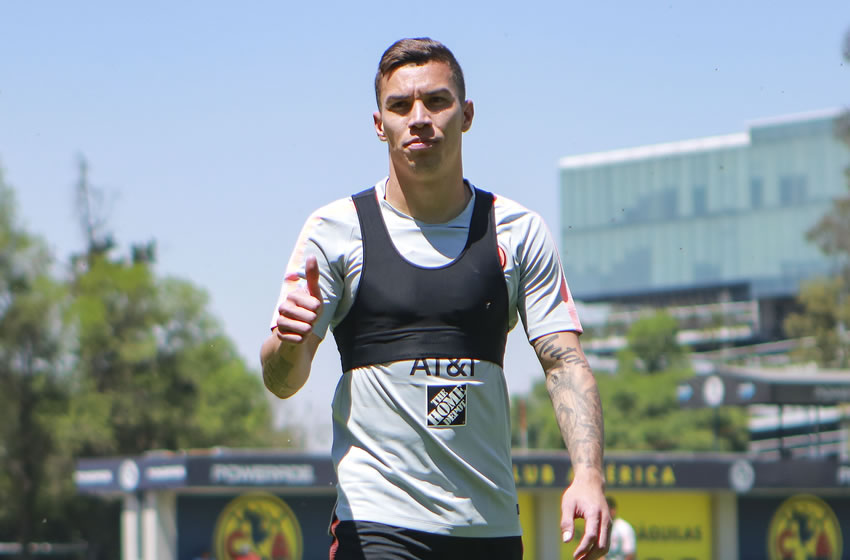 Mateus Uribe no calentó el Clásico ante Chivas con sus declaraciones, les prendió fuego. Foto: Imago7