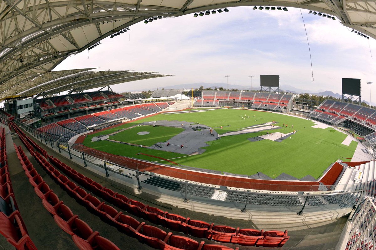 ¡Espectacular! Así se ve el Estadio de los Diablos Rojos del México antes de su inauguración.