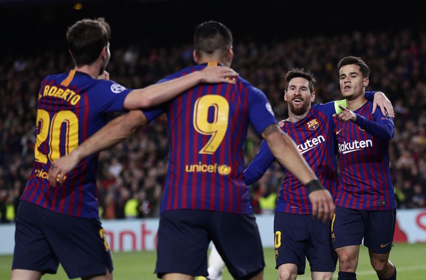 Messi y compañía celebran el primer gol con el que el Barcelona se impuso al Lyon. Foto: AP