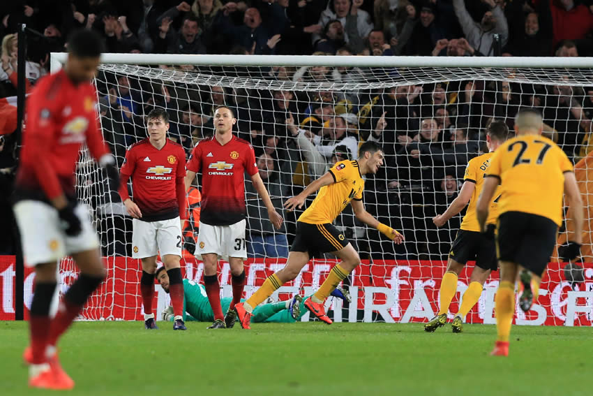Raúl Jiménez y su gol al Manchester United en FA Cup.