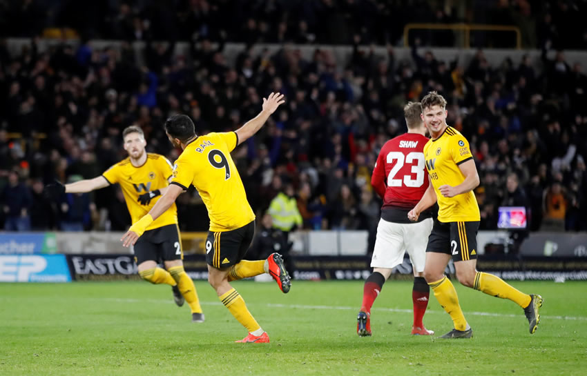 Raúl Jiménez y su gol al Manchester United en FA Cup.