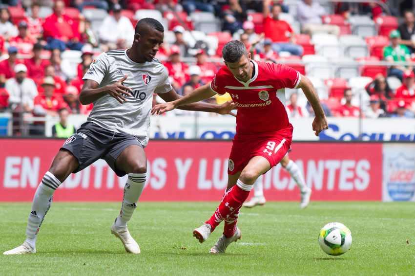 La Volpe obtuvo su primer triunfo a costa del Atlas. (Imago7)