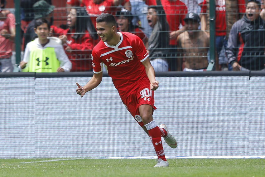 La Volpe obtuvo su primer triunfo a costa del Atlas. (Imago7)