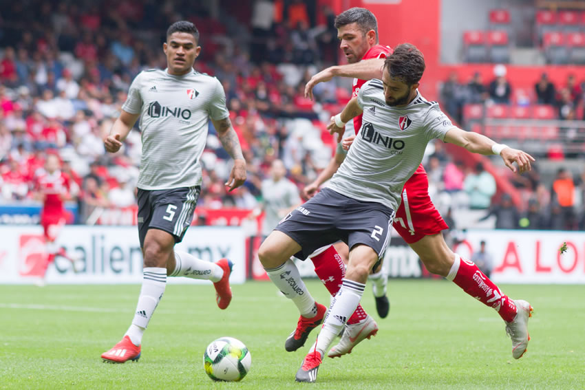 La Volpe obtuvo su primer triunfo a costa del Atlas. (Imago7)