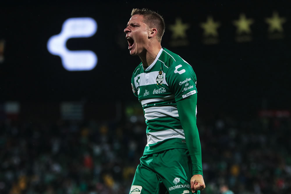 Revive en imágenes las mejores acciones del Santos vs. Necaxa. (Imago 7)