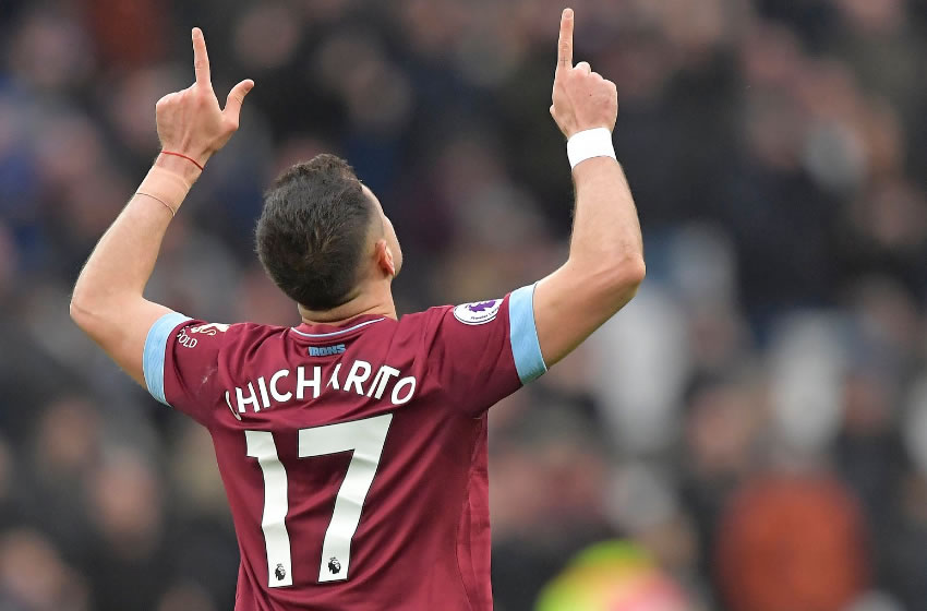 Chicharito entró de cambio y se anotó dos tantos.