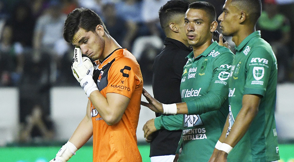 Jurado secándose las lagrimas. (Imago 7)