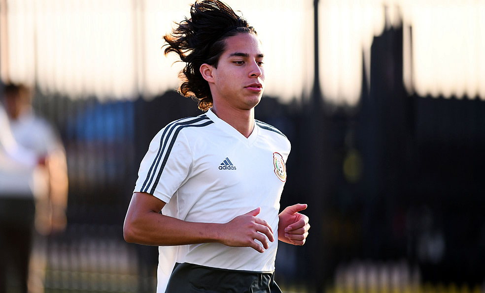 Lainez reportó con el Tricolor para amistosos contra Chile y Paraguay. (Foto: Imago7)