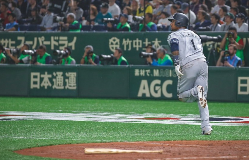 Tim Beckham pegó jonrón de dos carreras para poner arriba 9-4 a los Seattle Mariners. Foto: Mariners