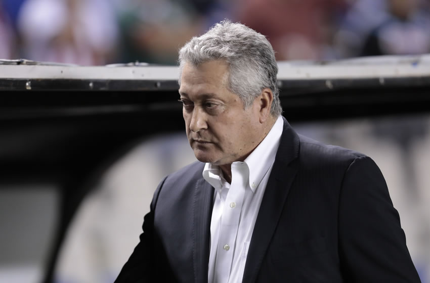 Vucetich habló en favor de Tecatito Corona. Foto: Imago7