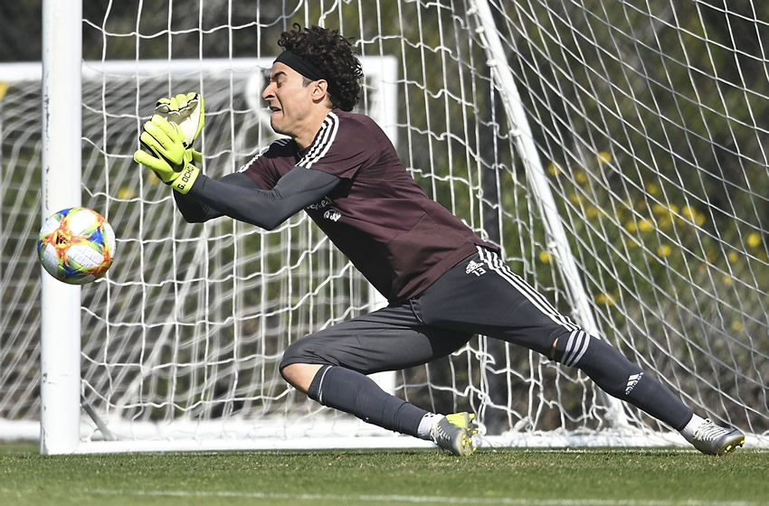 Ochoa será titular en el juego de este viernes ante la selección chilena. (Imago7)