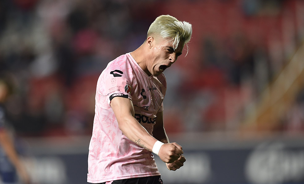 Brian Fernández celebró con todo su reencuentro con el gol. (Foto: Imago7)