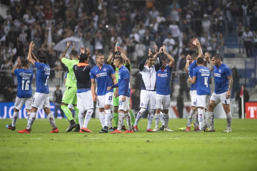 En algo poco común, Cruz Azul rescató el empate de 2-2 en la Sultana del Norte