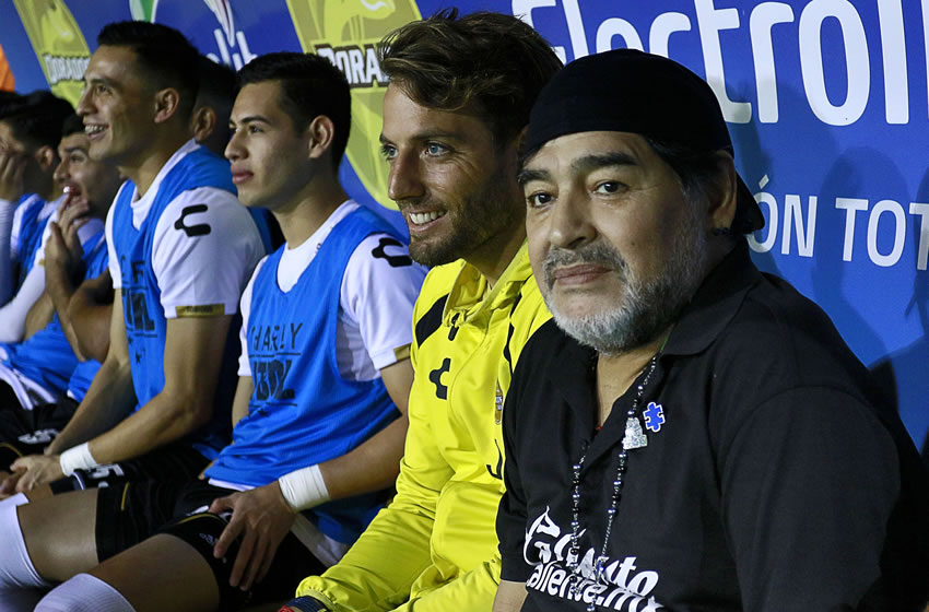 Maradona aceptó que está cansado del futbol. (Imago7)