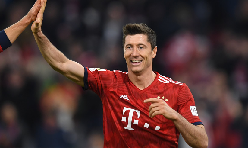 Robert Lewandowski marcó doblete en Allianz Arena. (Foto: AFP)