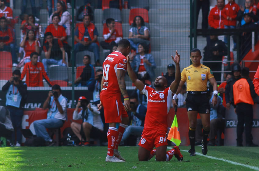Los Diablos se despacharon con la cuchara grande ante Monterrey