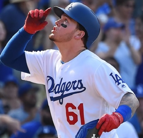 Alex Verdugo con los Dodgers escucha Vicente Fernández. Foto: Dodgers