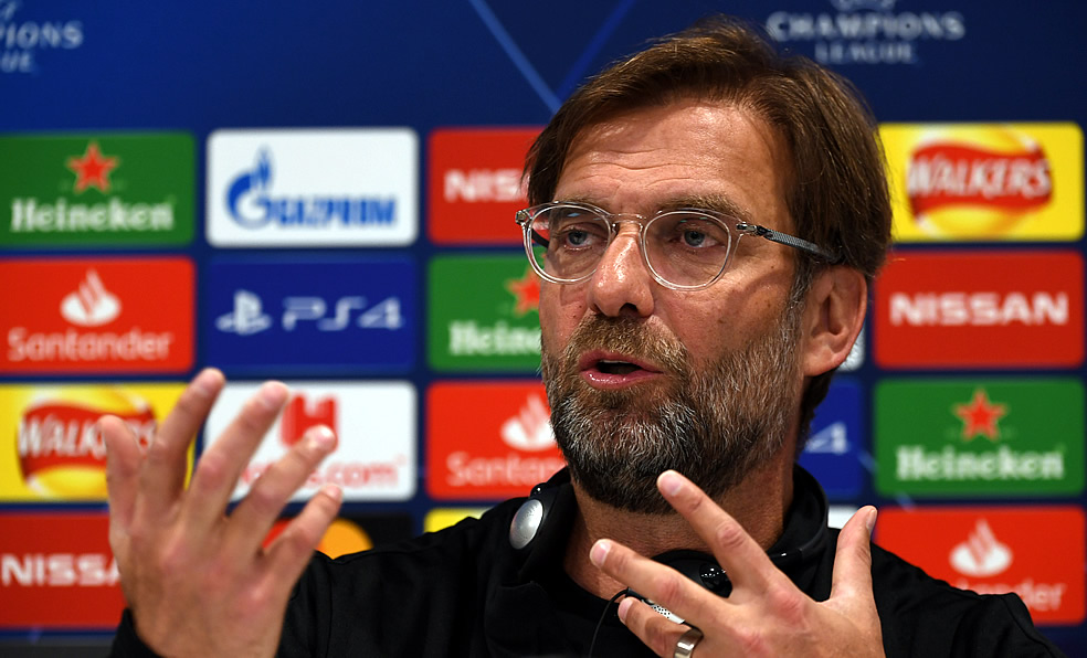 Jürgen Klopp durante la rueda de prensa previa al partido contra el Porto. (Foto: AFP)