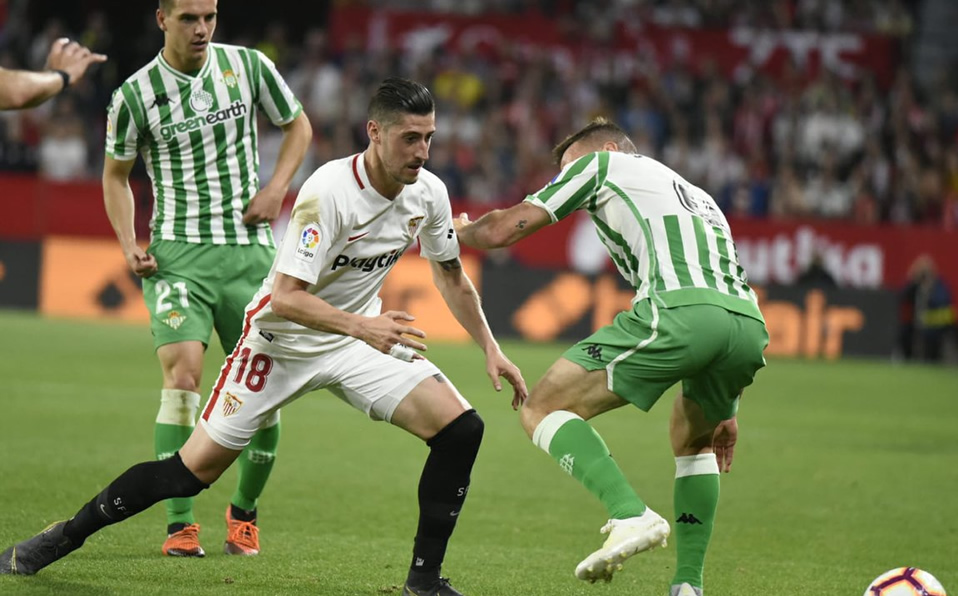 Munir, Sarabia y Vázquez marcaron por Sevilla; Lo Celso y Tello por Betis. (Foto: @SevillaFC)