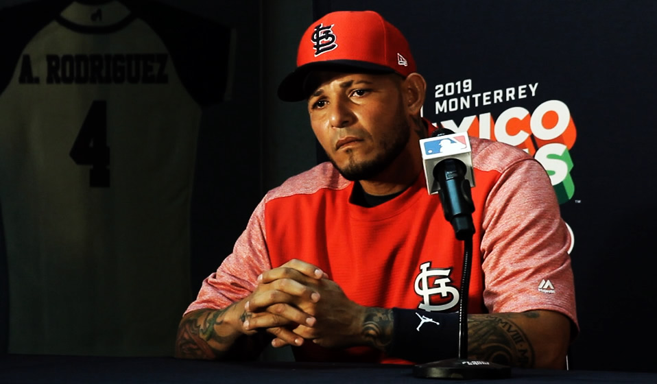 Yadier Molina le tiene gran confianza a Giovanny Gallegos. (Foto: Mediotiempo)