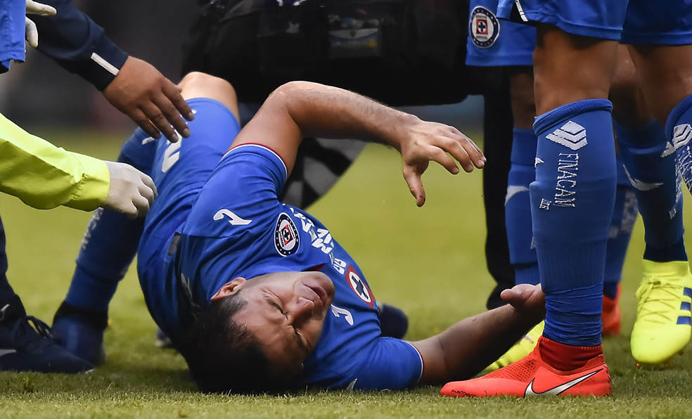 Pablo Aguilar se lesionó la rodilla ante América. (Foto: Imago7)
