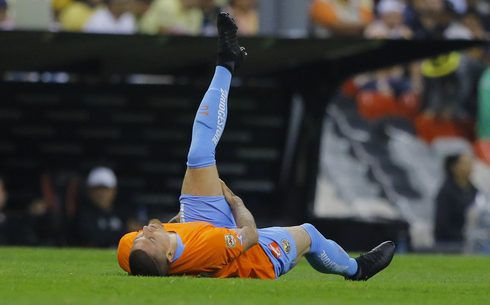 Nico presentó molestias musculares en el juego de la Jornada 12 ante Tigres. (Foto: Imago7)