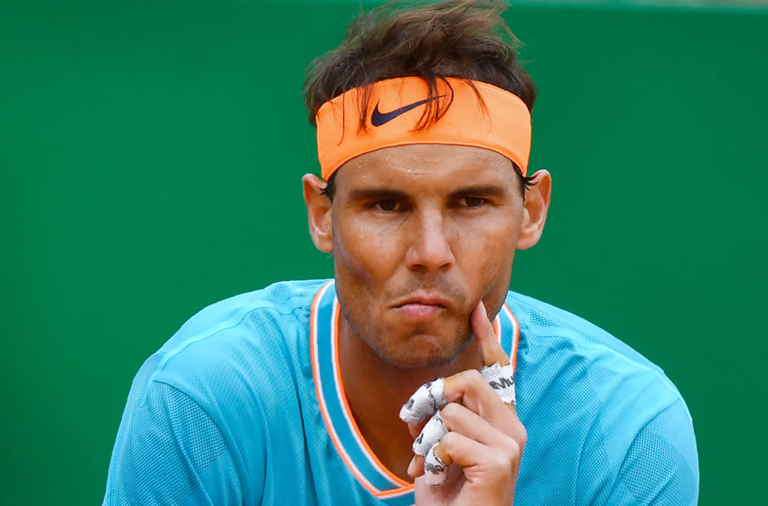 Desde el primer set, Nadal tuvo problemas en su servicio.(AFP)