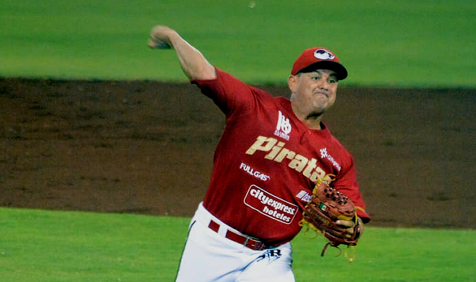 Francisco Campos busca su triunfo 199 en la Liga Mexicana, abre esta noche frente a Oaxaca