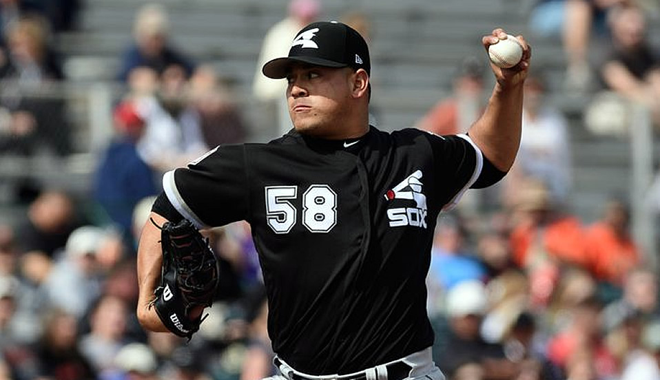Manuel Bañuelos lanzó cuatro entradas en blanco al abrir con los White Sox