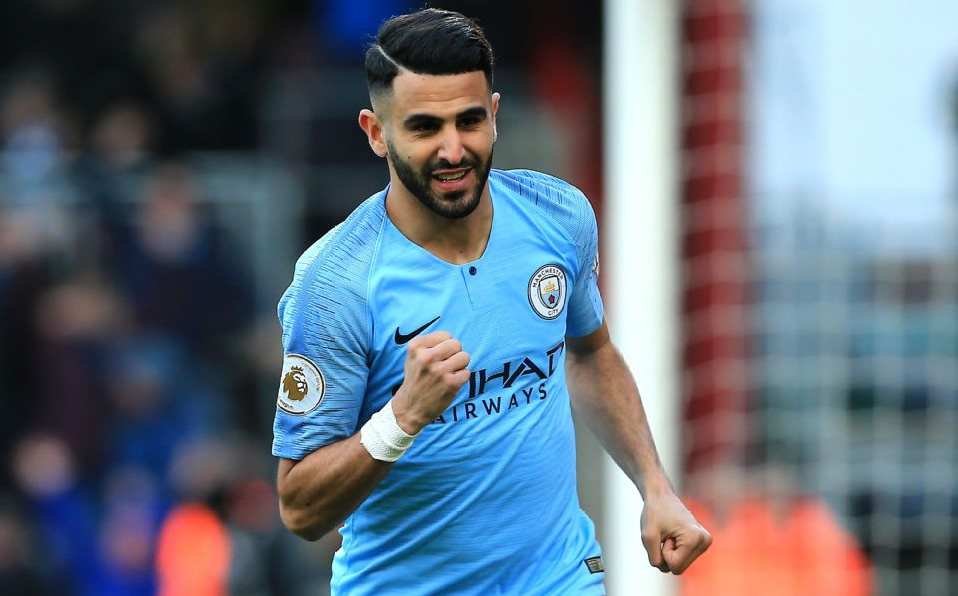 El argelino Mahrez del City es uno de los futbolistas con creencias que le impiden consumir alcohol. (Foto: Especial)